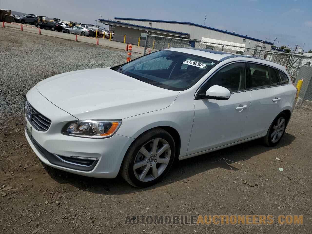 YV140MEK4G1289434 VOLVO V60 2016