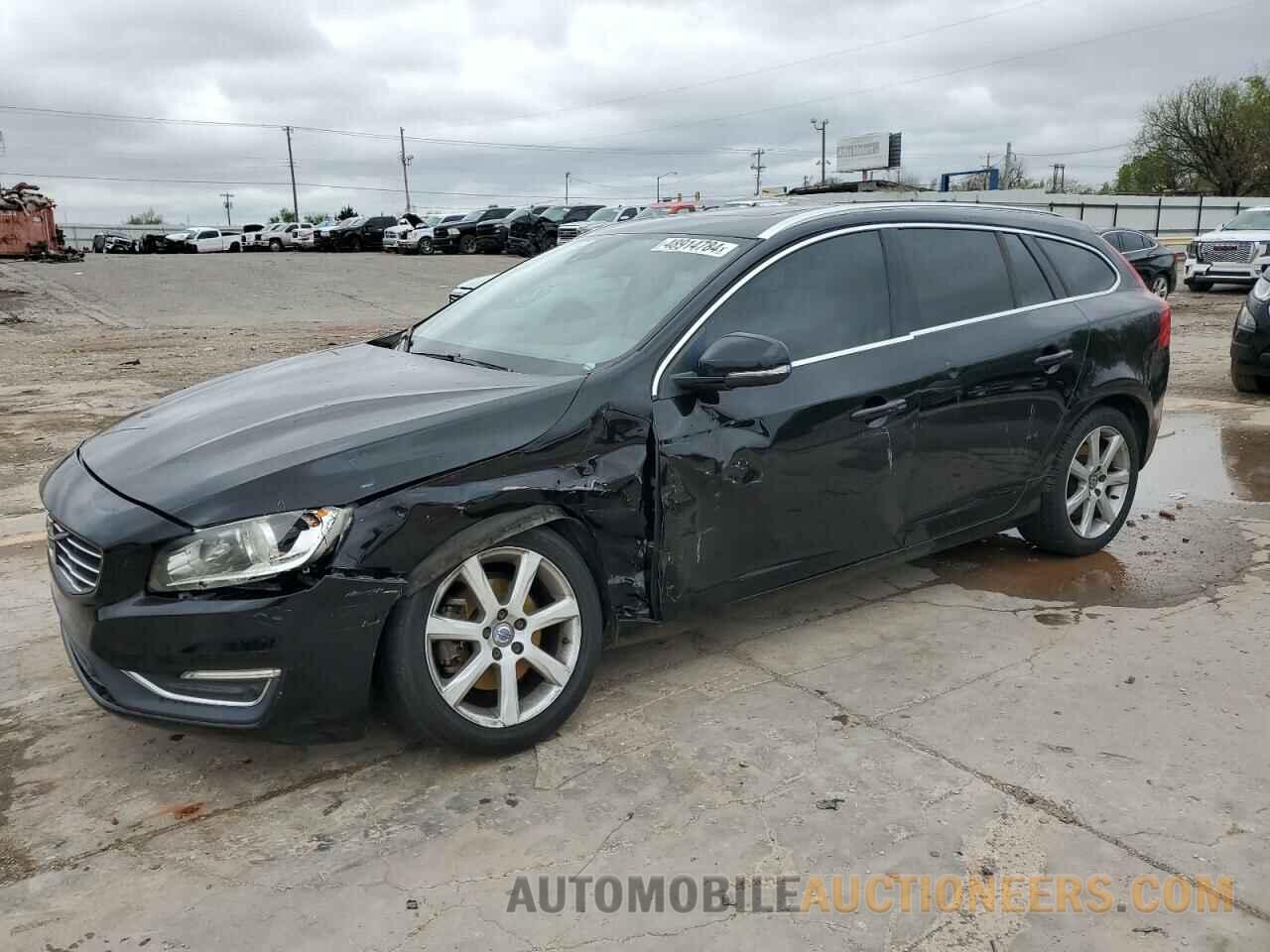 YV140MEK4G1320102 VOLVO V60 2016