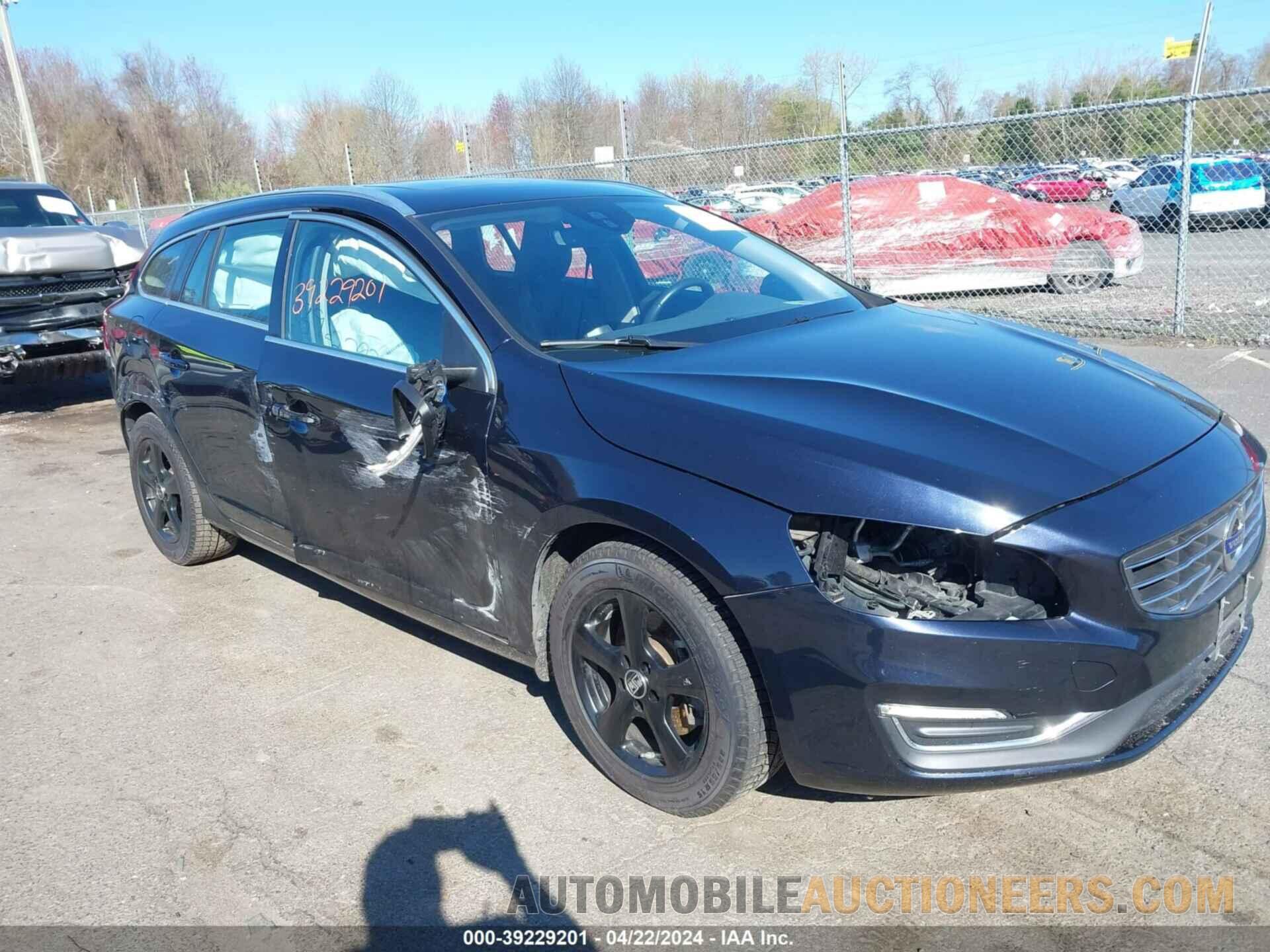 YV140MEK4H1333546 VOLVO V60 2017