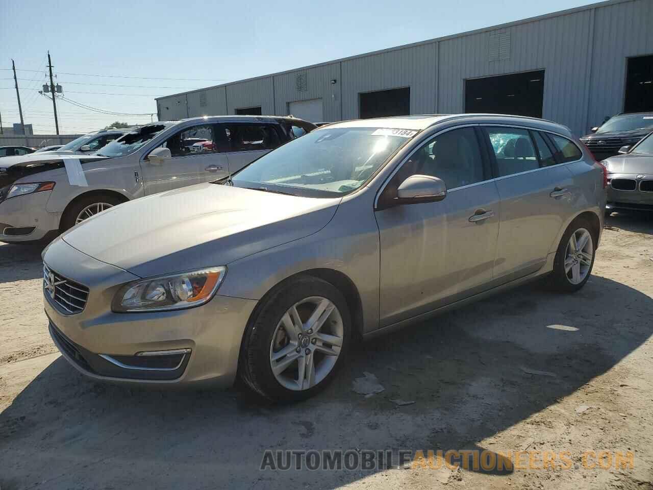 YV140MEK5F1241312 VOLVO V60 2015