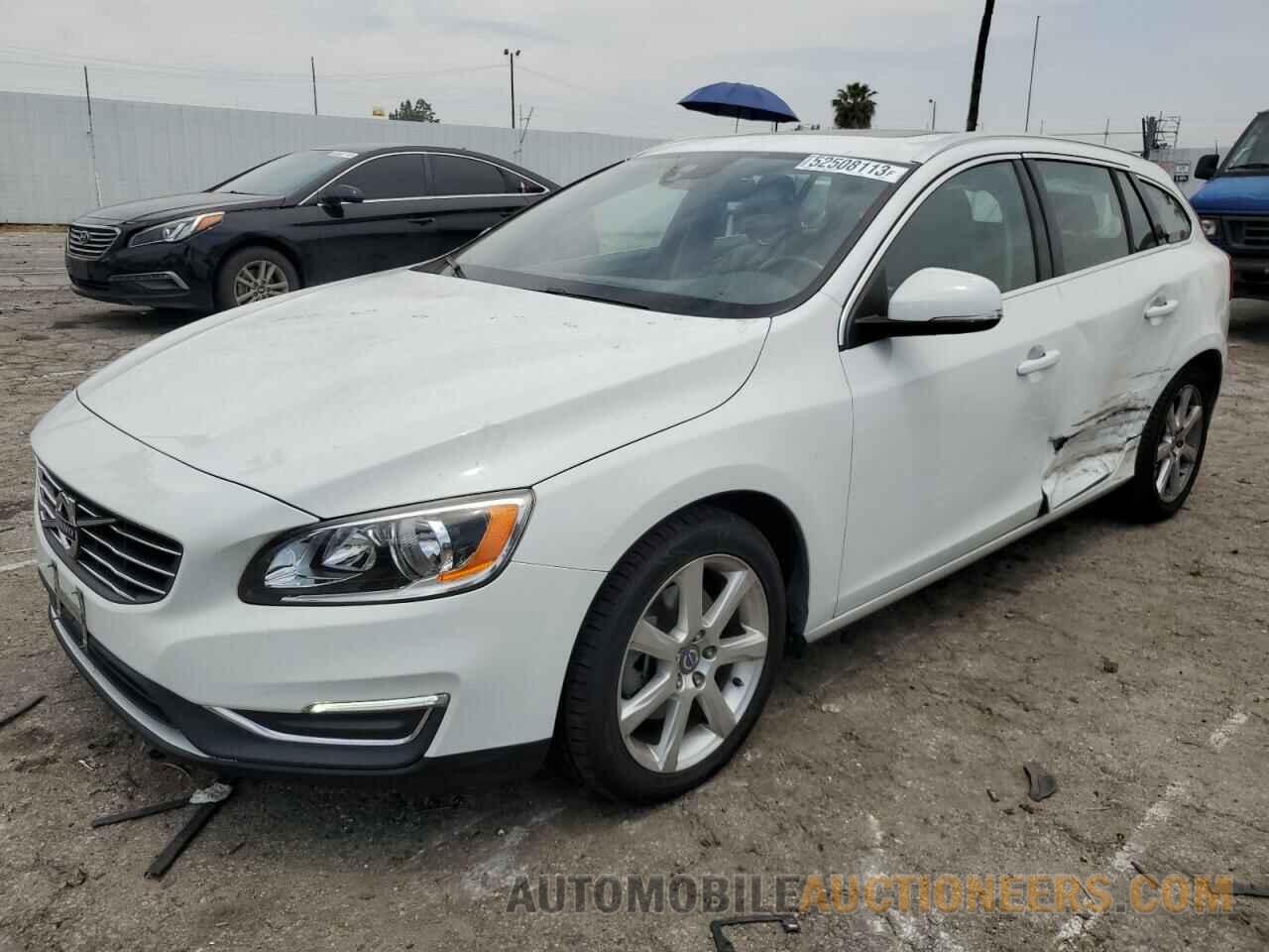 YV140MEK5G1289412 VOLVO V60 2016