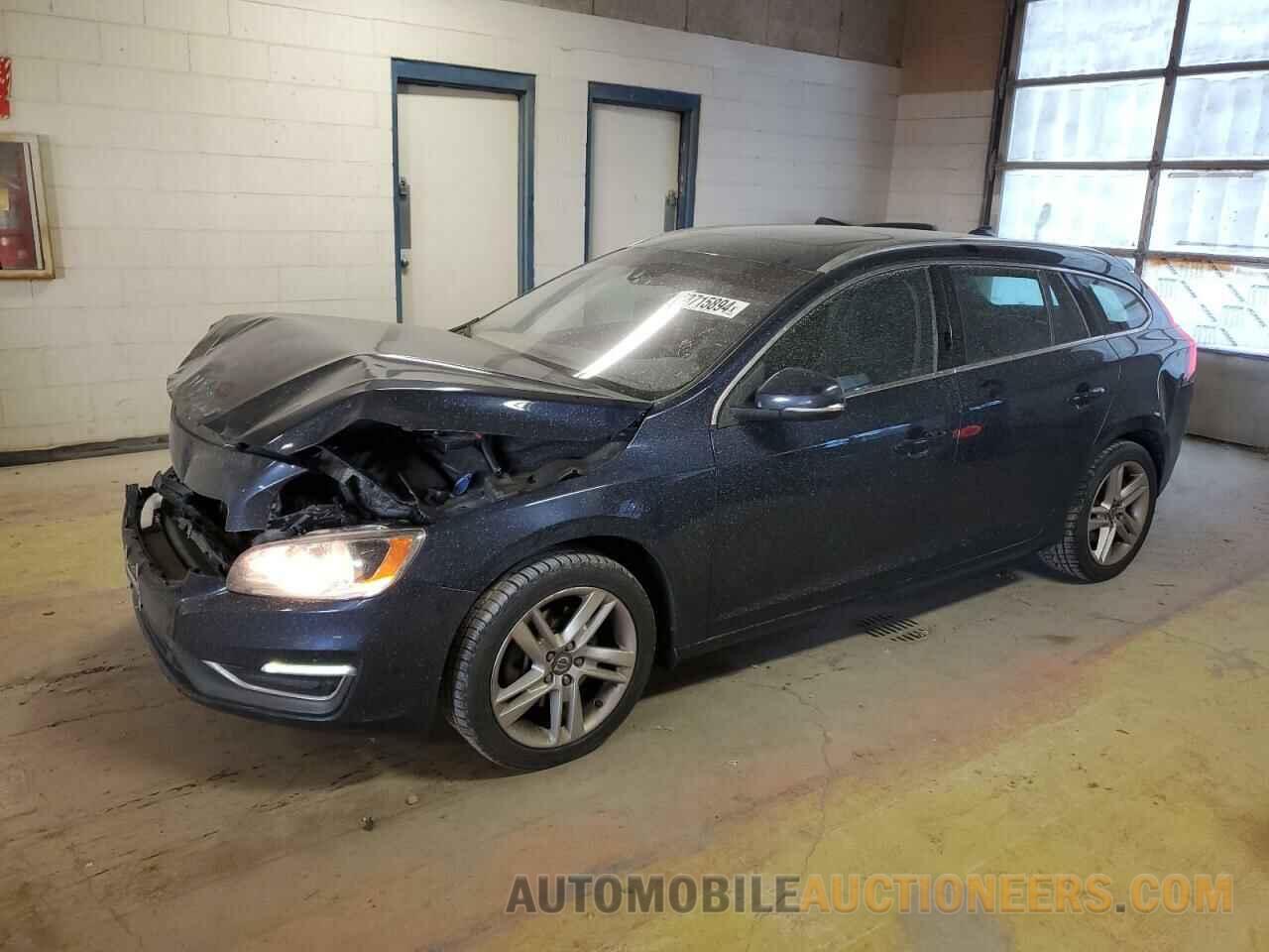 YV140MEK6F1225040 VOLVO V60 2015