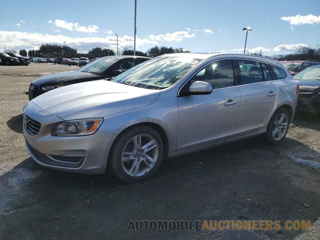 YV140MEK6F1225135 VOLVO V60 2015