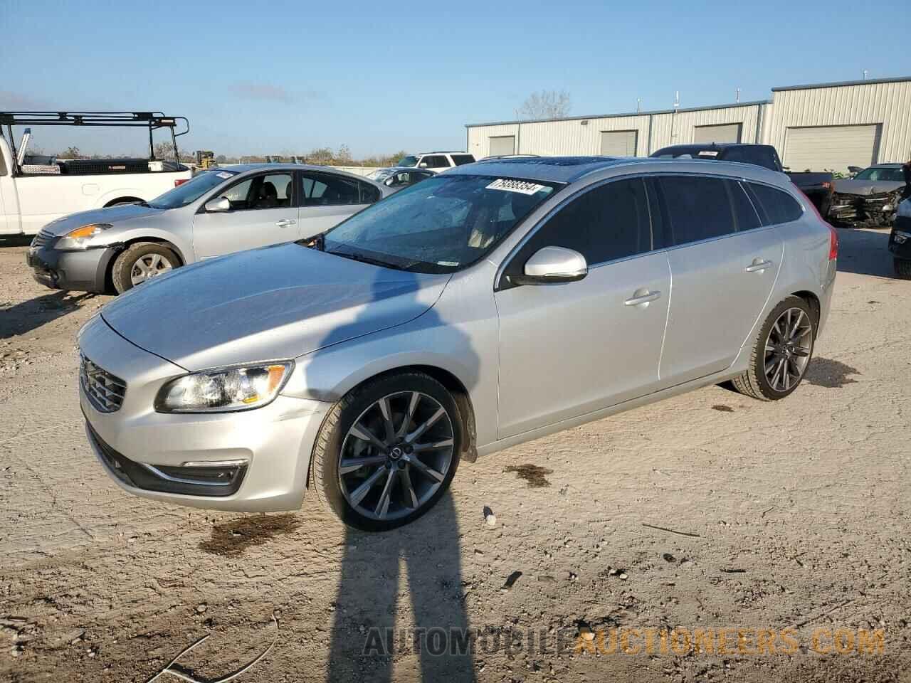 YV140MEK6F1266526 VOLVO V60 2015