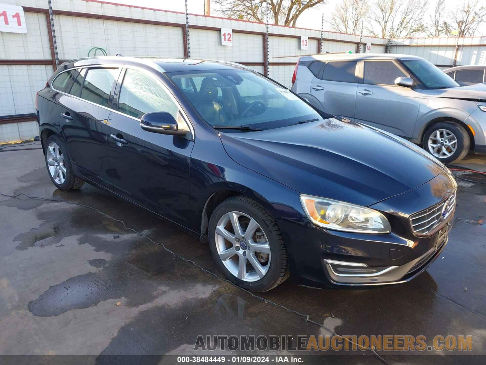 YV140MEK6H1350994 VOLVO V60 2017