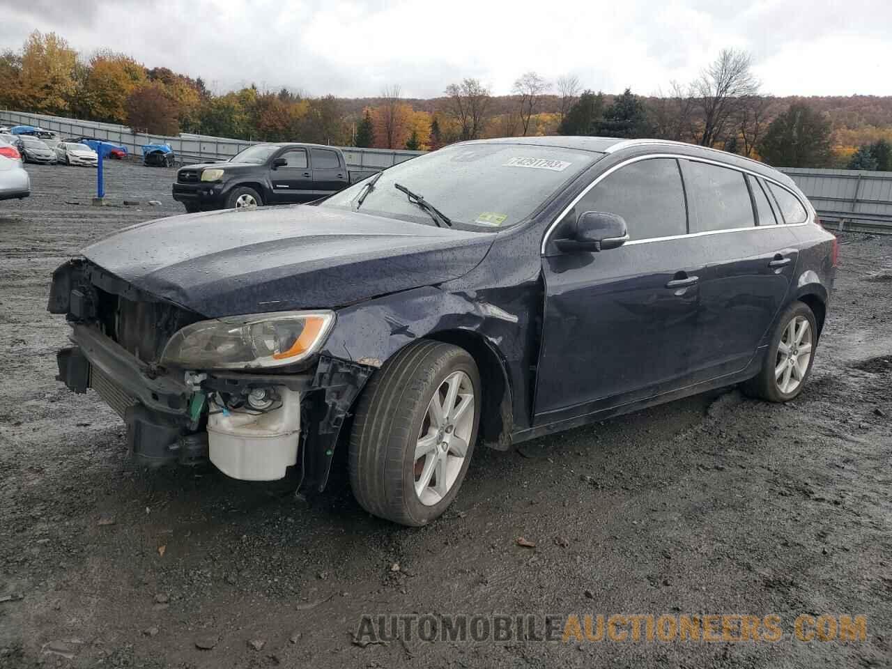 YV140MEK7G1303973 VOLVO V60 2016