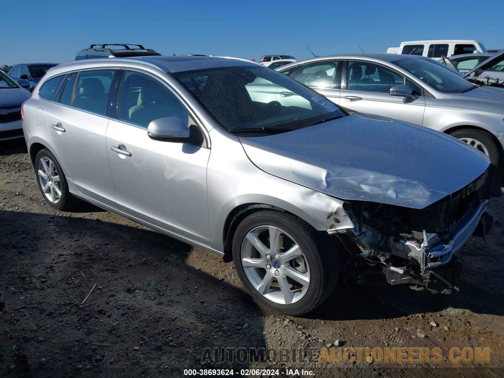 YV140MEK8H1355159 VOLVO V60 2017