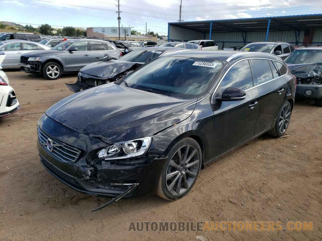 YV140MEK9F1245251 VOLVO V60 2015