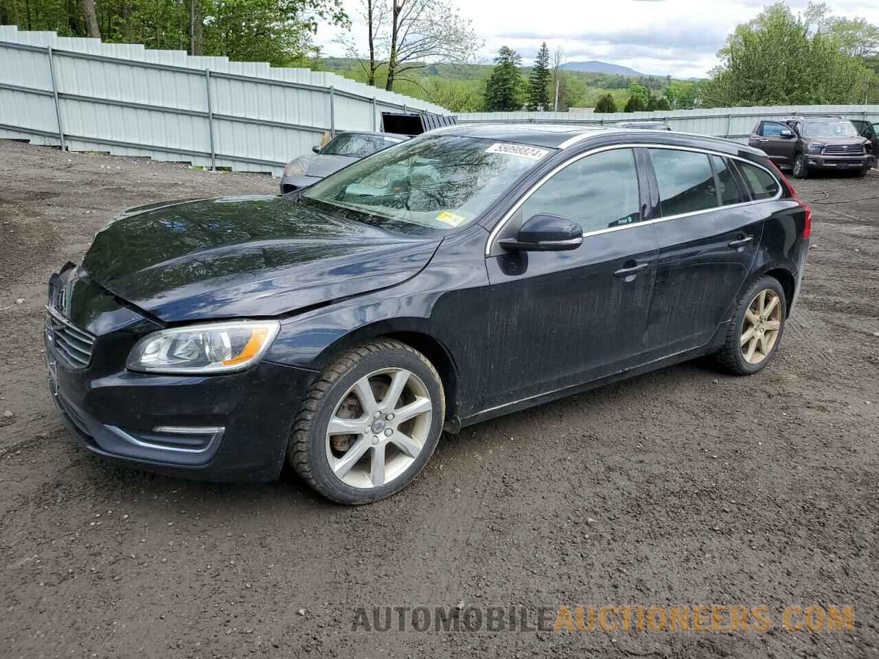 YV140MEK9G1296024 VOLVO V60 2016