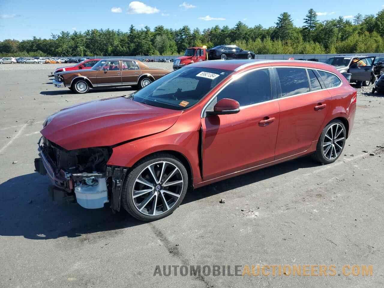 YV140MEK9H1368695 VOLVO V60 2017