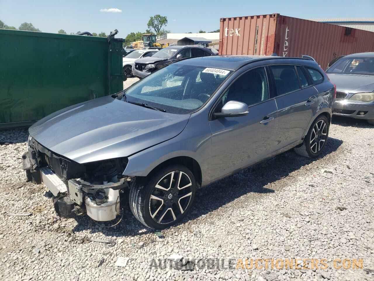 YV140MEL4J2392590 VOLVO V60 2018