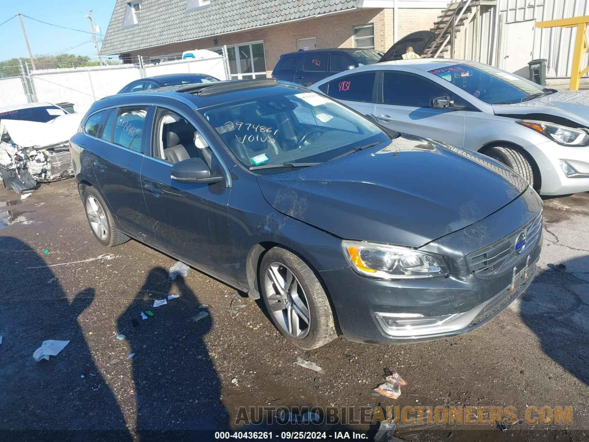 YV140MEM0F1243597 VOLVO V60 2015