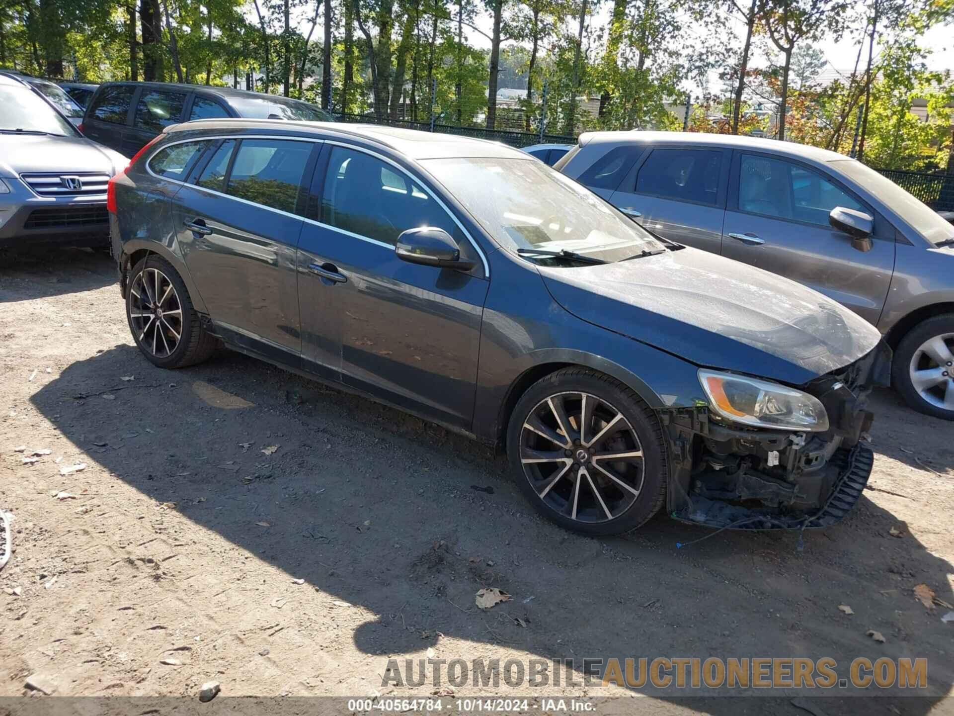 YV140MEM1G1298335 VOLVO V60 2016