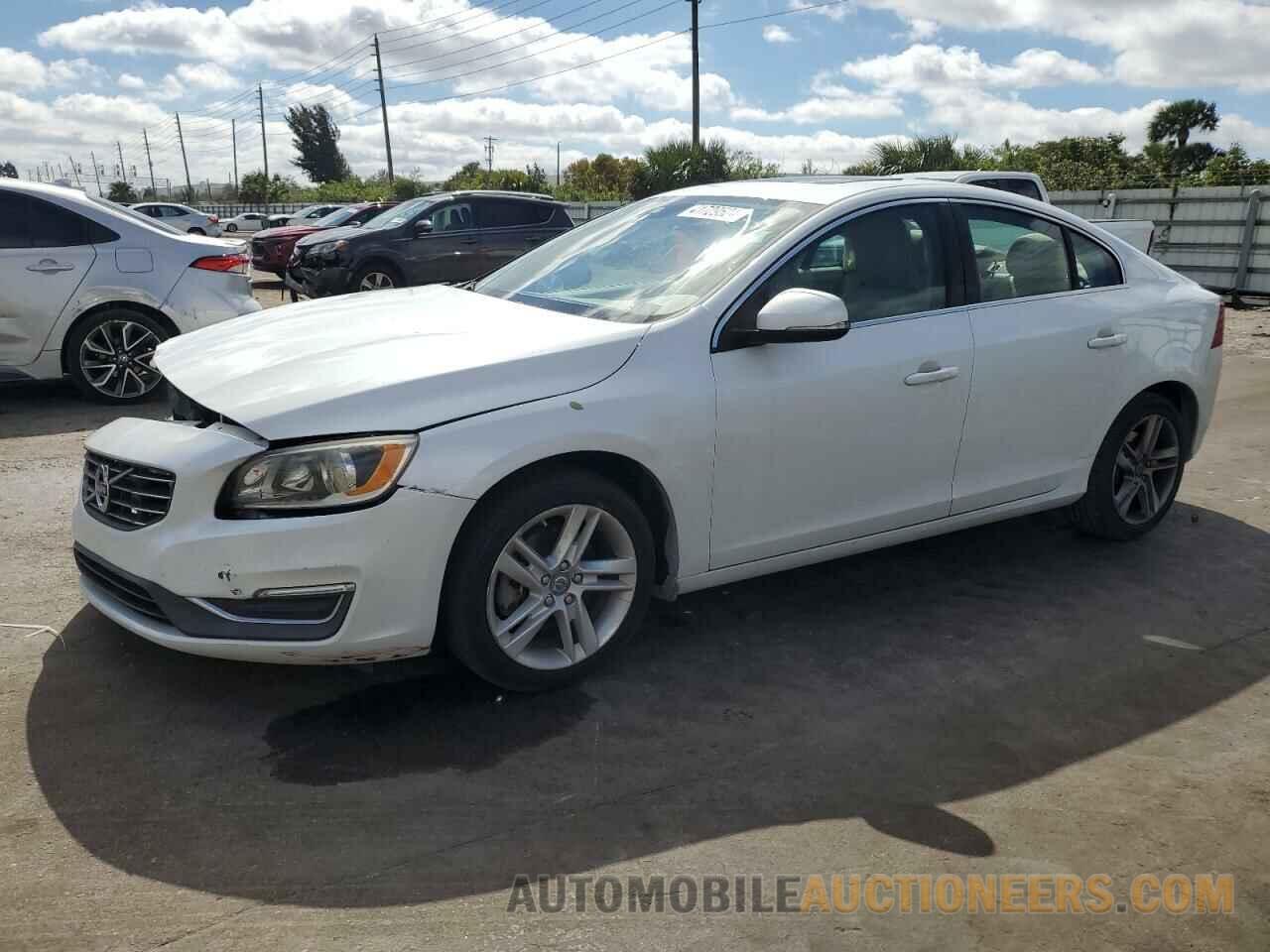 YV140MFB0F1318604 VOLVO S60 2015