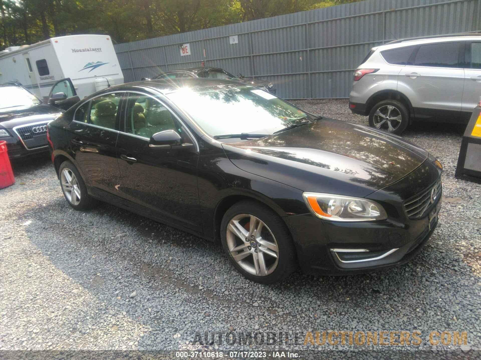 YV140MFB2F1306180 VOLVO S60 2015