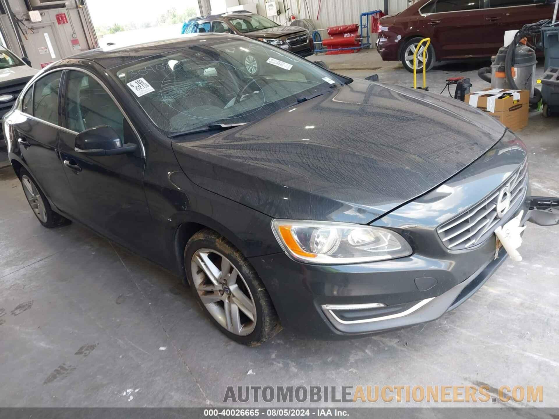 YV140MFB3F1304020 VOLVO S60 2015