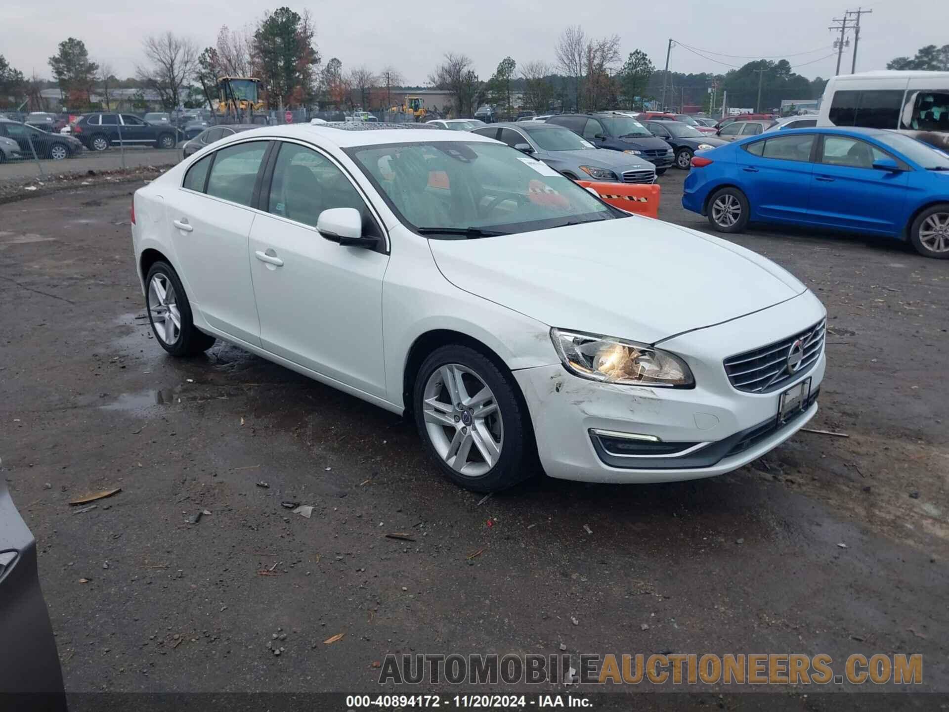 YV140MFB3F1306897 VOLVO S60 2015