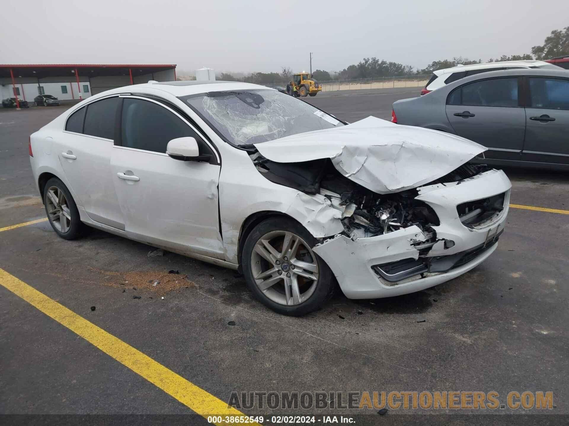 YV140MFB4F1305984 VOLVO S60 2015