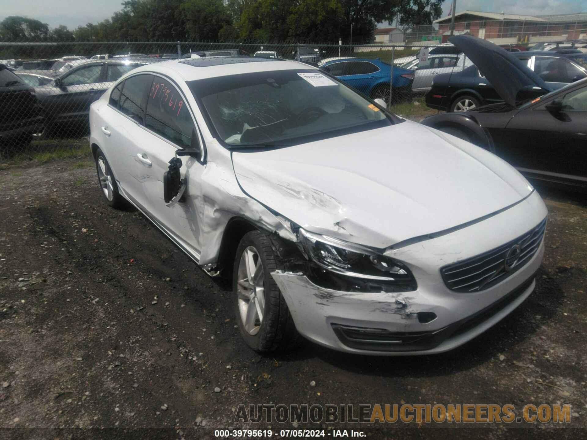 YV140MFB6F1307767 VOLVO S60 2015