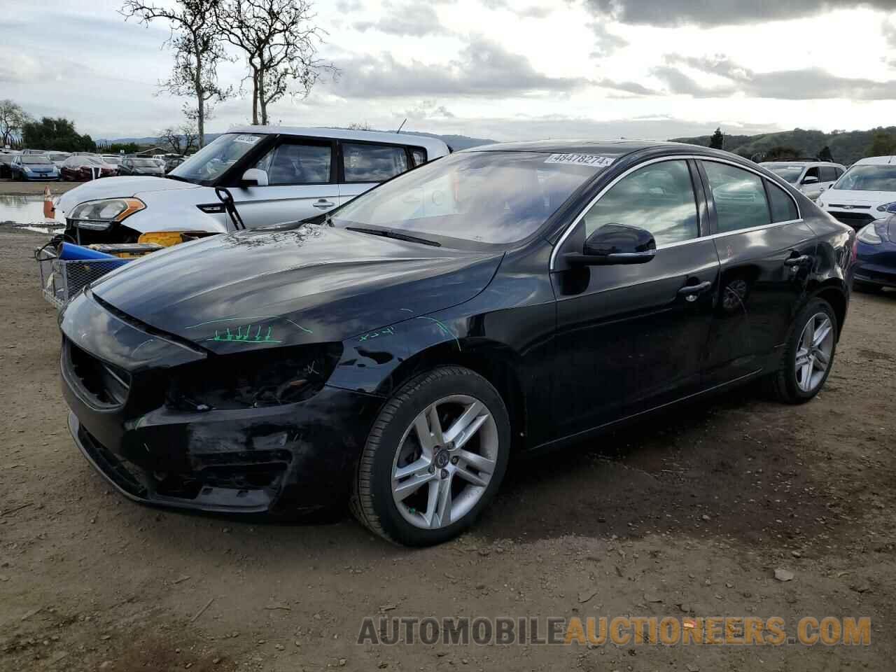 YV140MFB8F1306300 VOLVO S60 2015