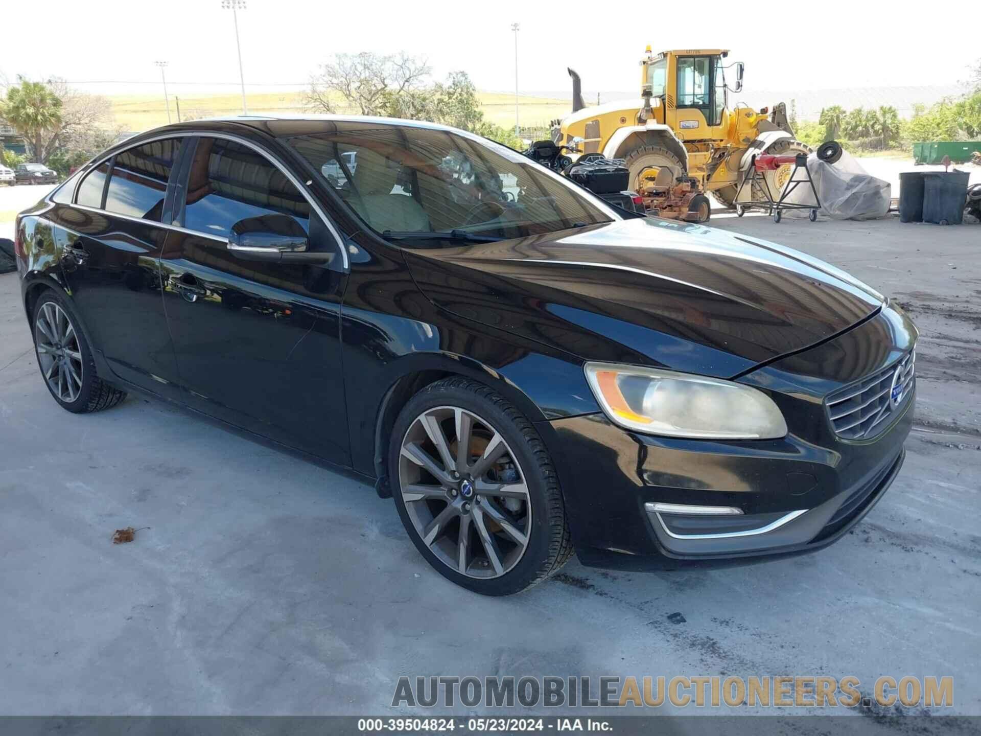 YV140MFB8F2299438 VOLVO S60 2015