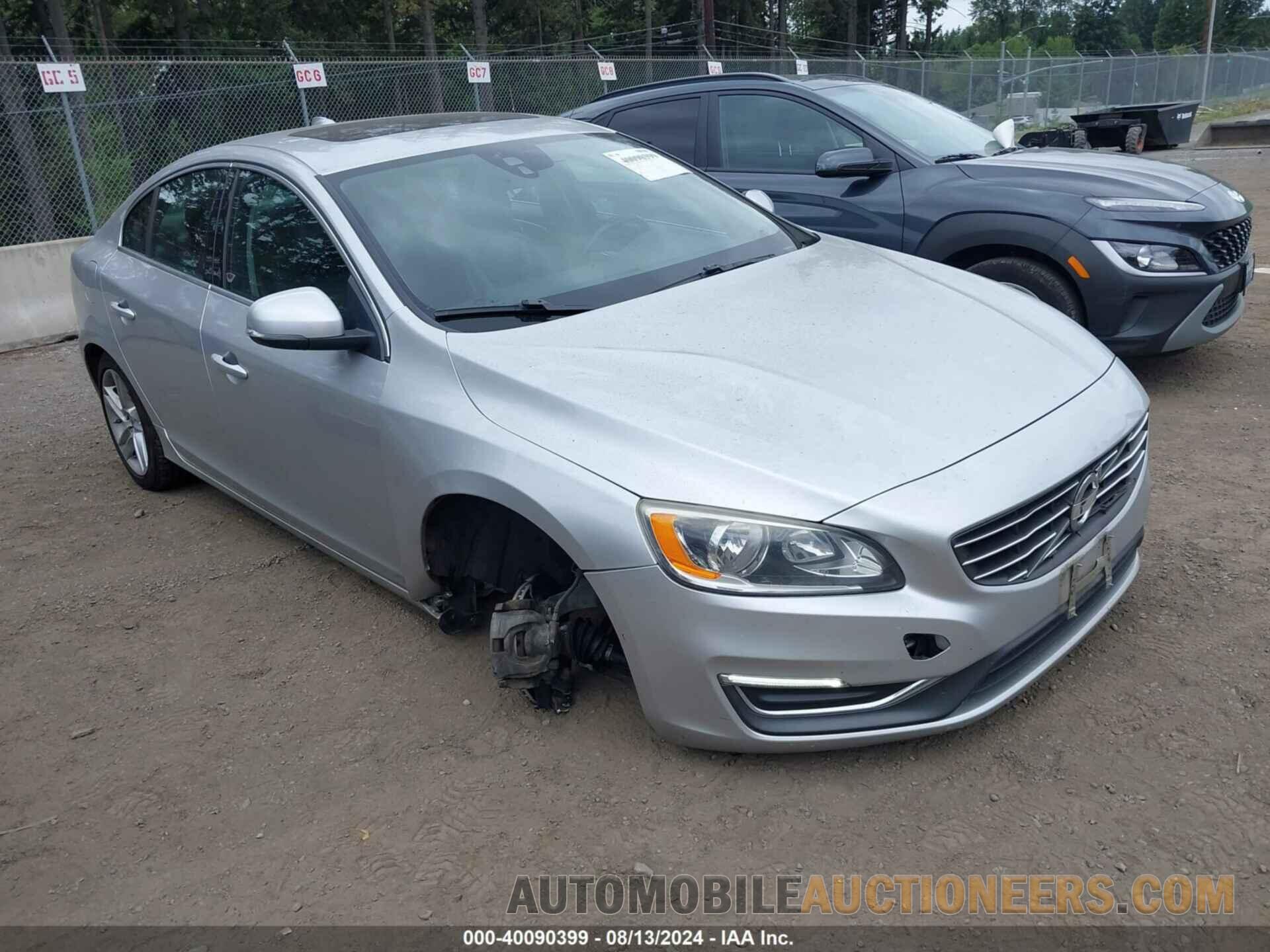 YV140MFBXF1307948 VOLVO S60 2015