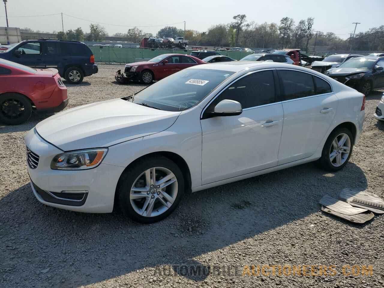 YV140MFD4F1312984 VOLVO S60 2015