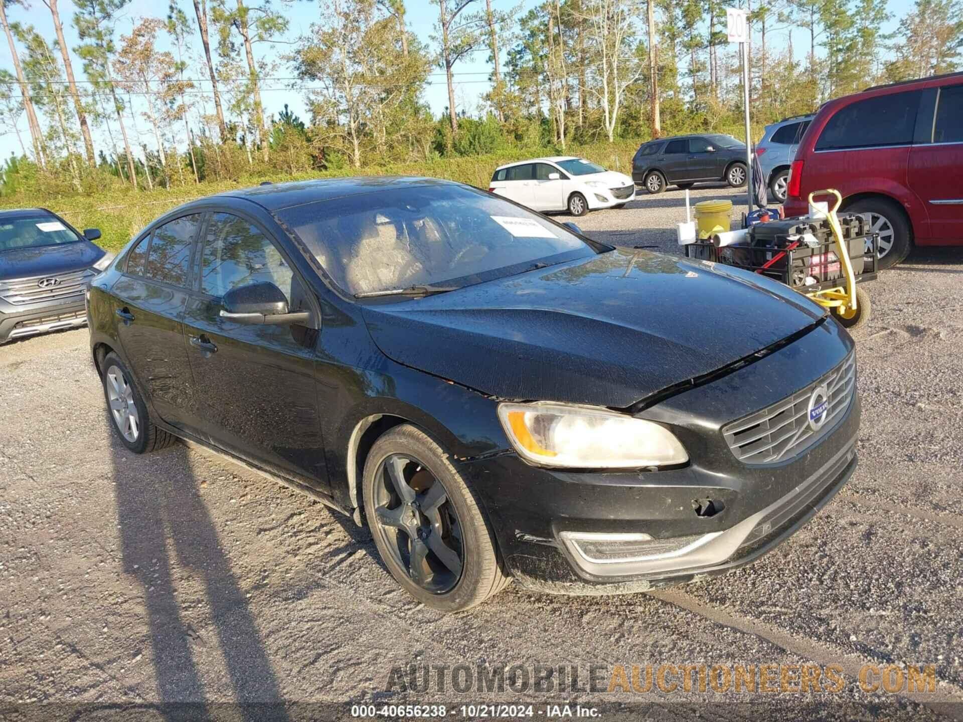 YV140MFJ7F2351942 VOLVO S60 2015