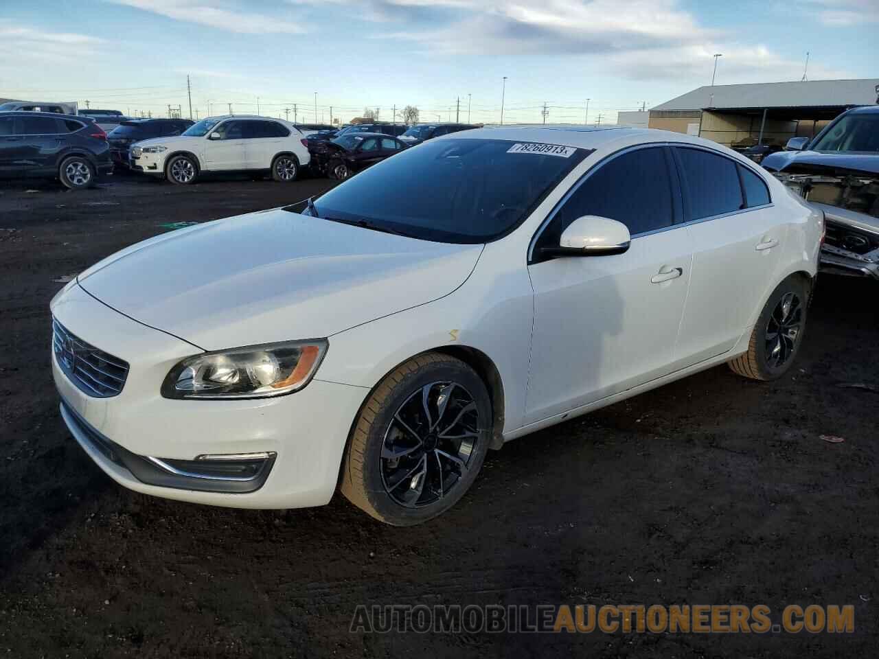 YV140MFK2F1362670 VOLVO S60 2015