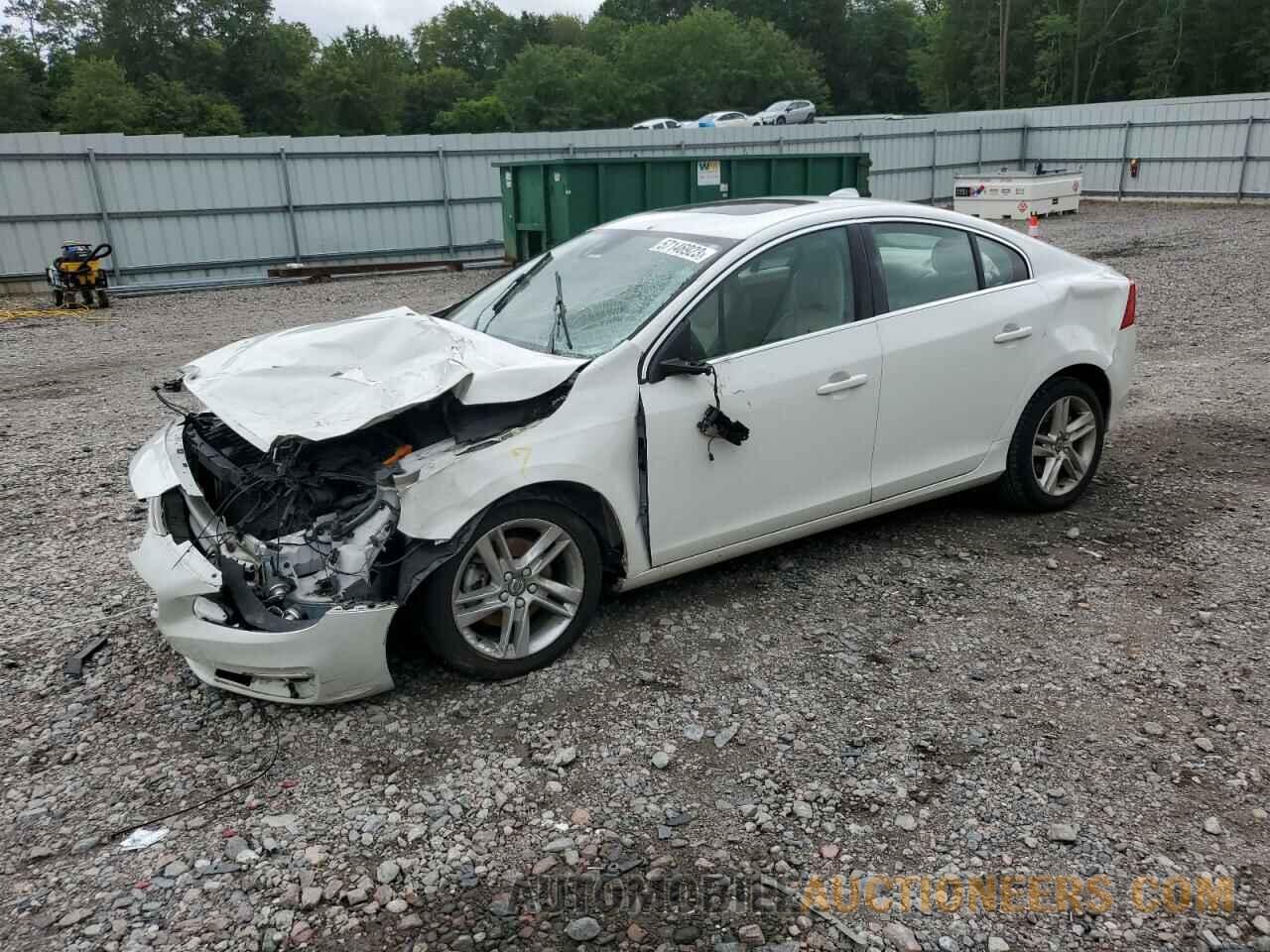 YV140MFK2F1363771 VOLVO S60 2015