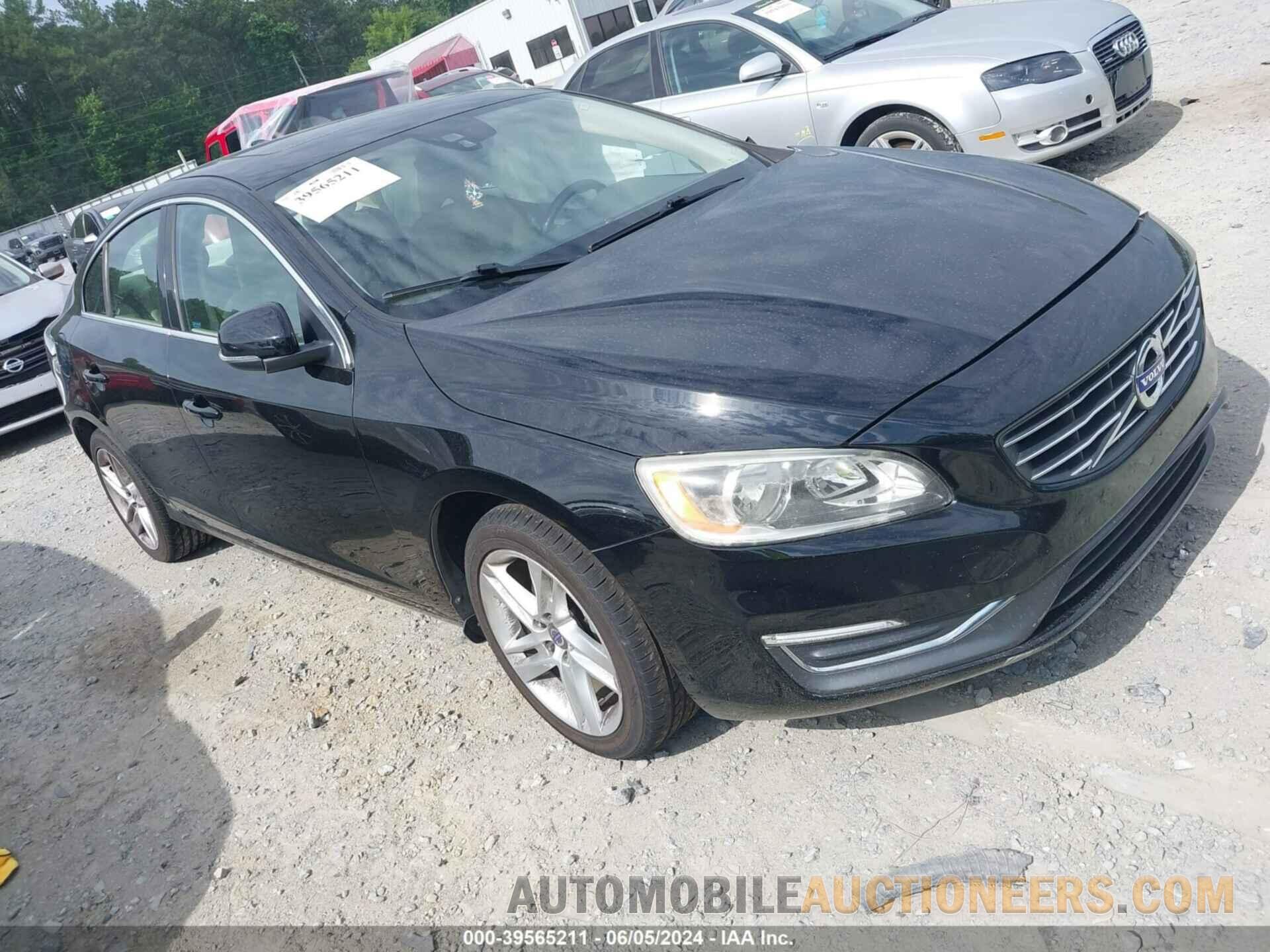 YV140MFK2F2355499 VOLVO S60 2015