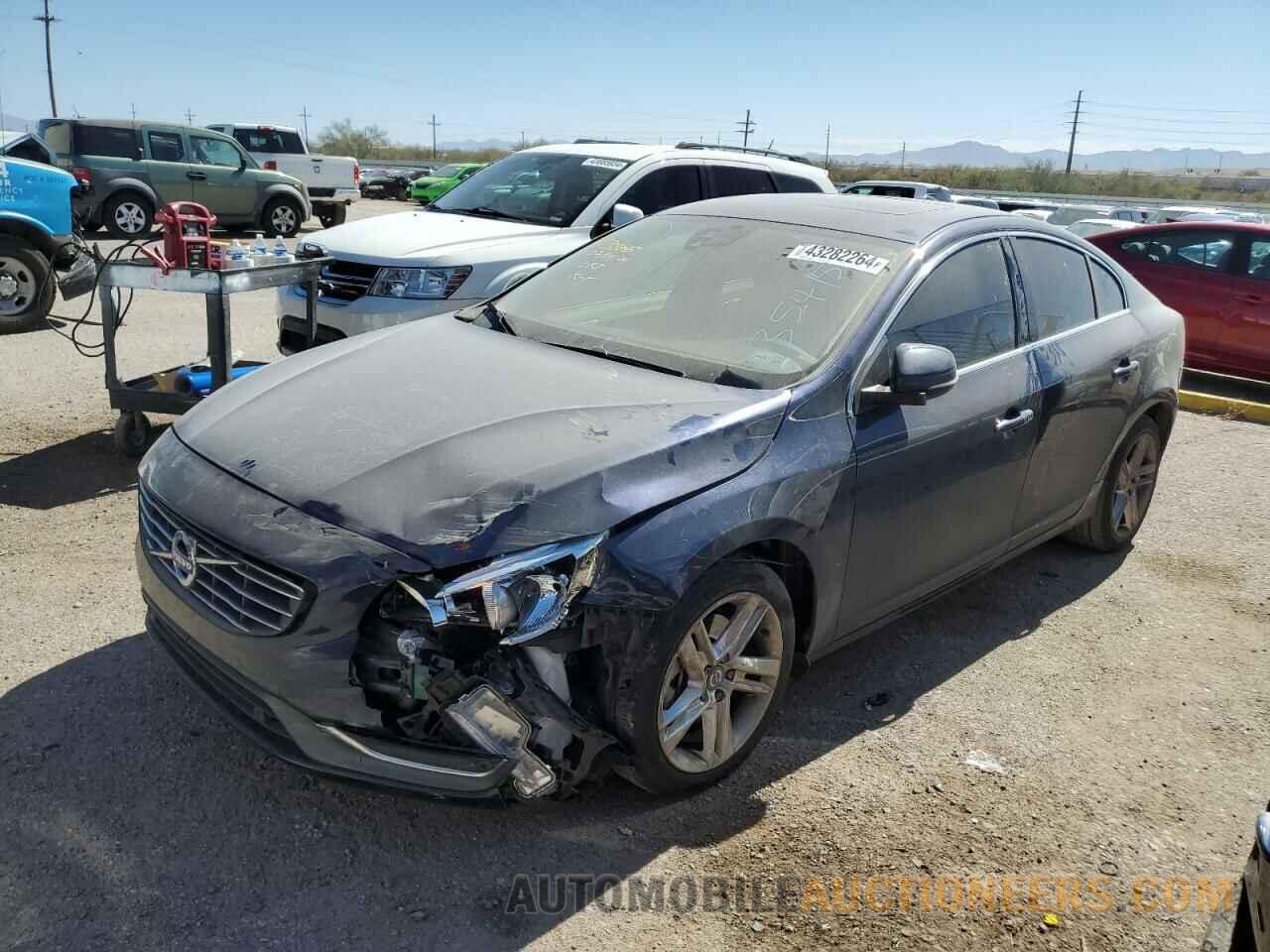 YV140MFK3F2354152 VOLVO S60 2015