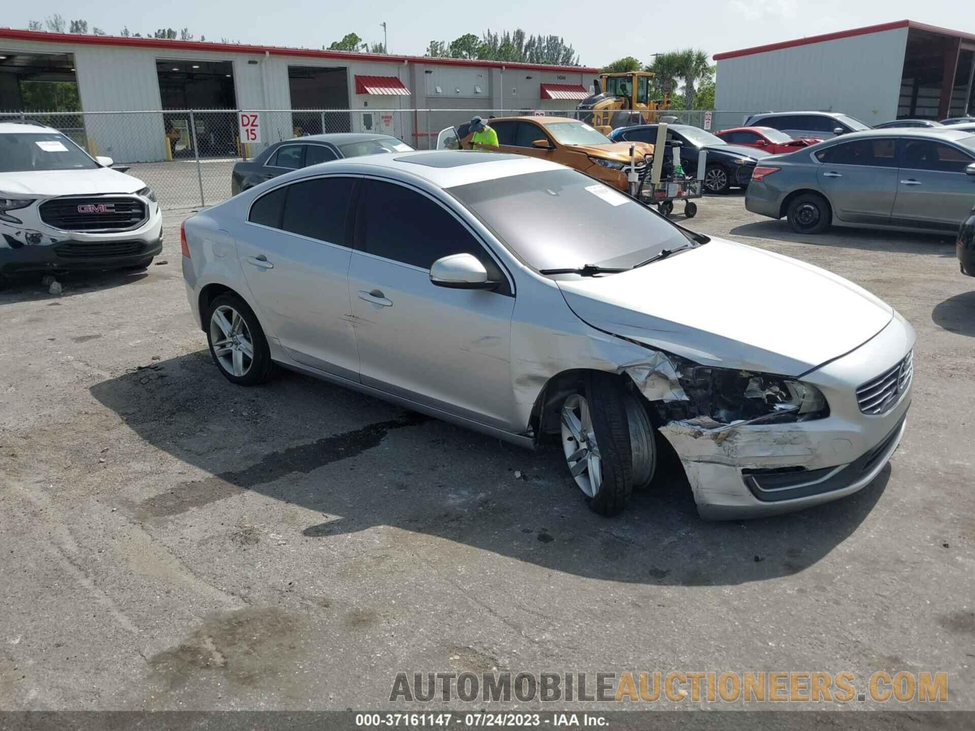 YV140MFK3F2359738 VOLVO S60 2015