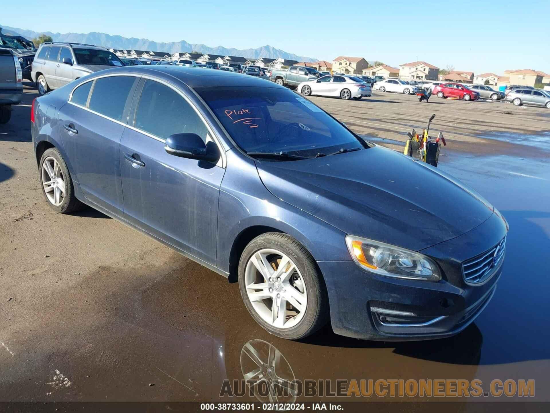 YV140MFK4F1334143 VOLVO S60 2015