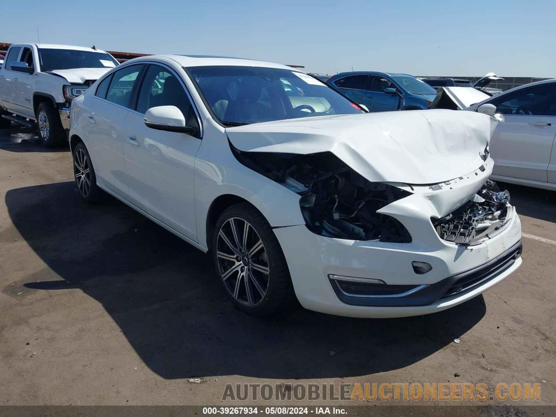 YV140MFK4F1350648 VOLVO S60 2015