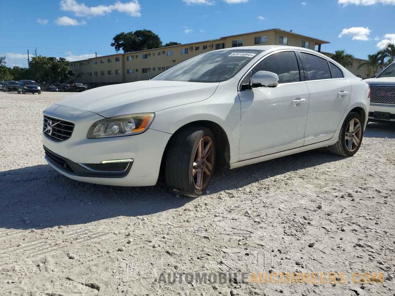 YV140MFK5F1346124 VOLVO S60 2015