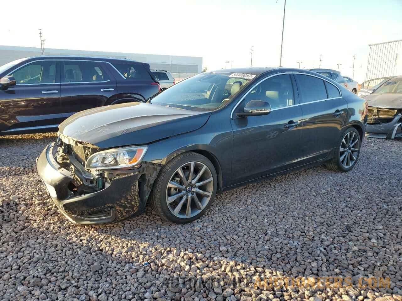 YV140MFK5F2365203 VOLVO S60 2015