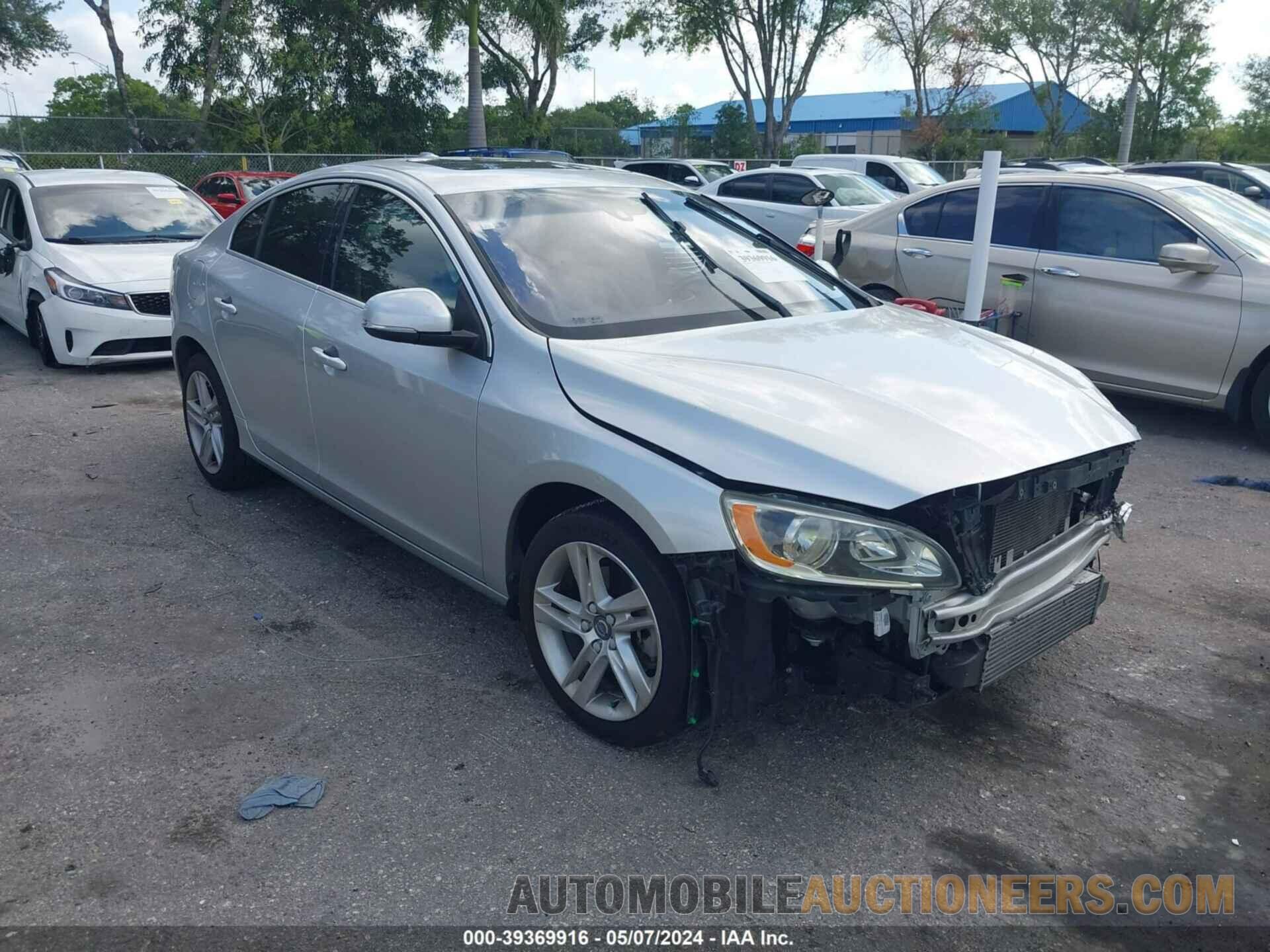 YV140MFK6F2366554 VOLVO S60 2015