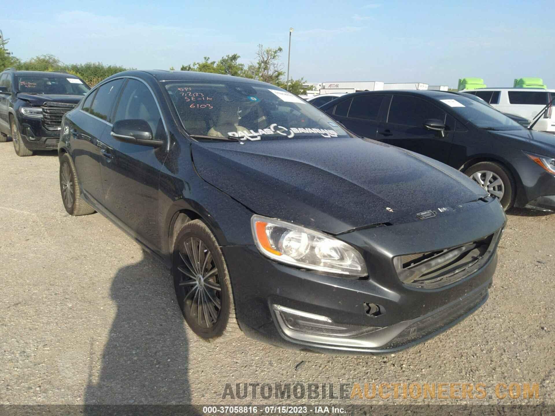 YV140MFK8F1346103 VOLVO S60 2015