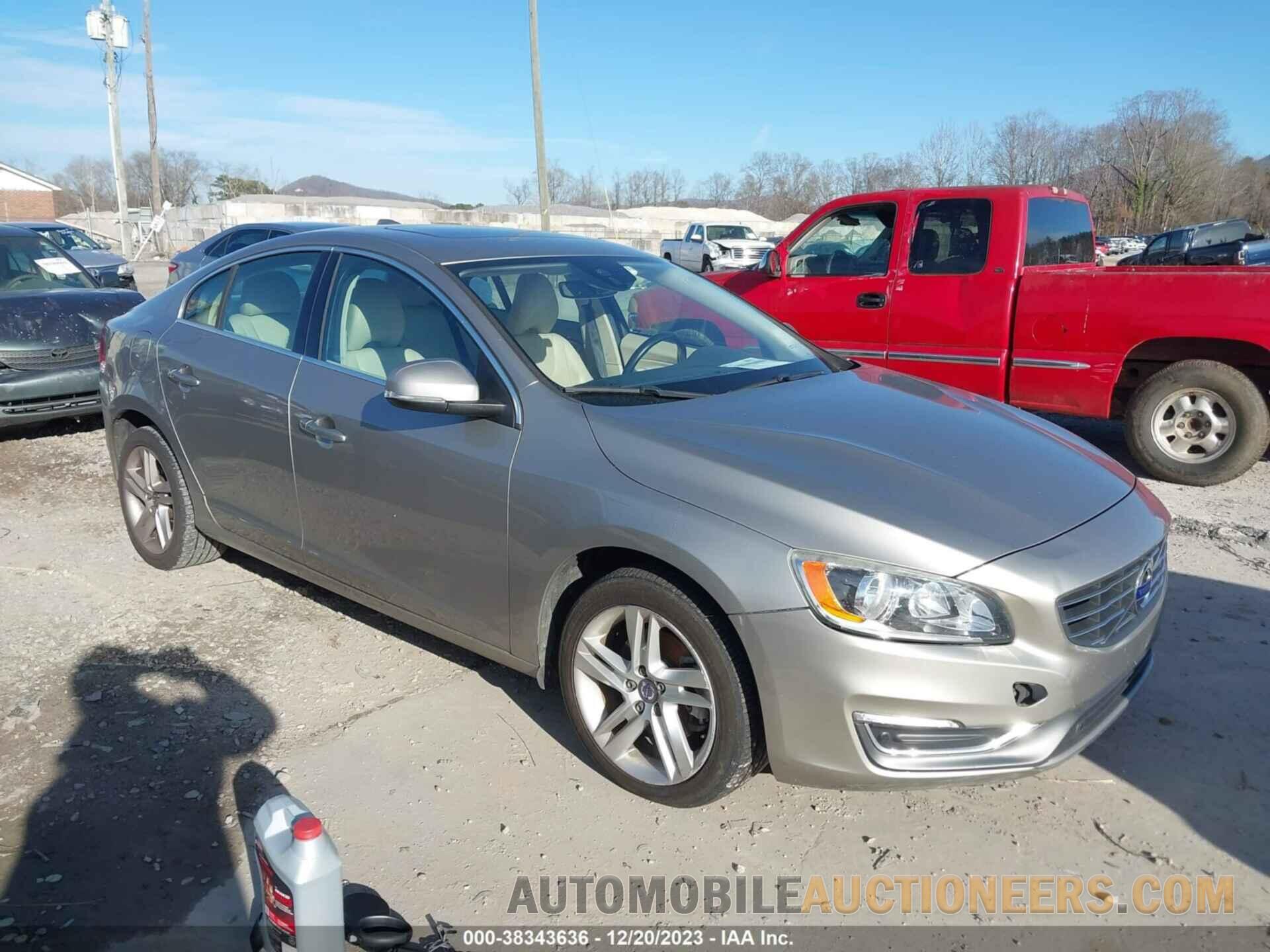 YV140MFKXF1355725 VOLVO S60 2015