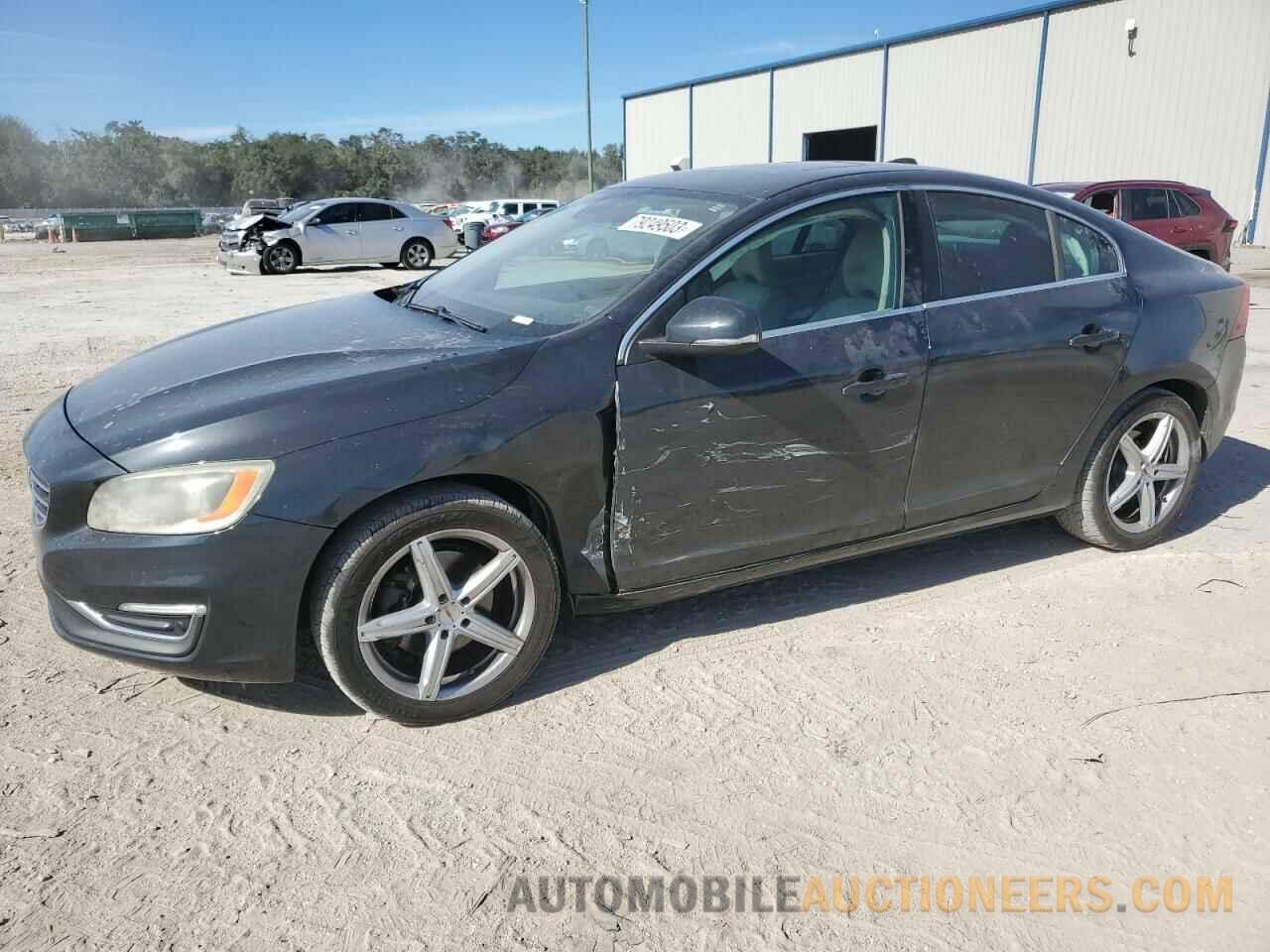 YV140MFKXF2332746 VOLVO S60 2015