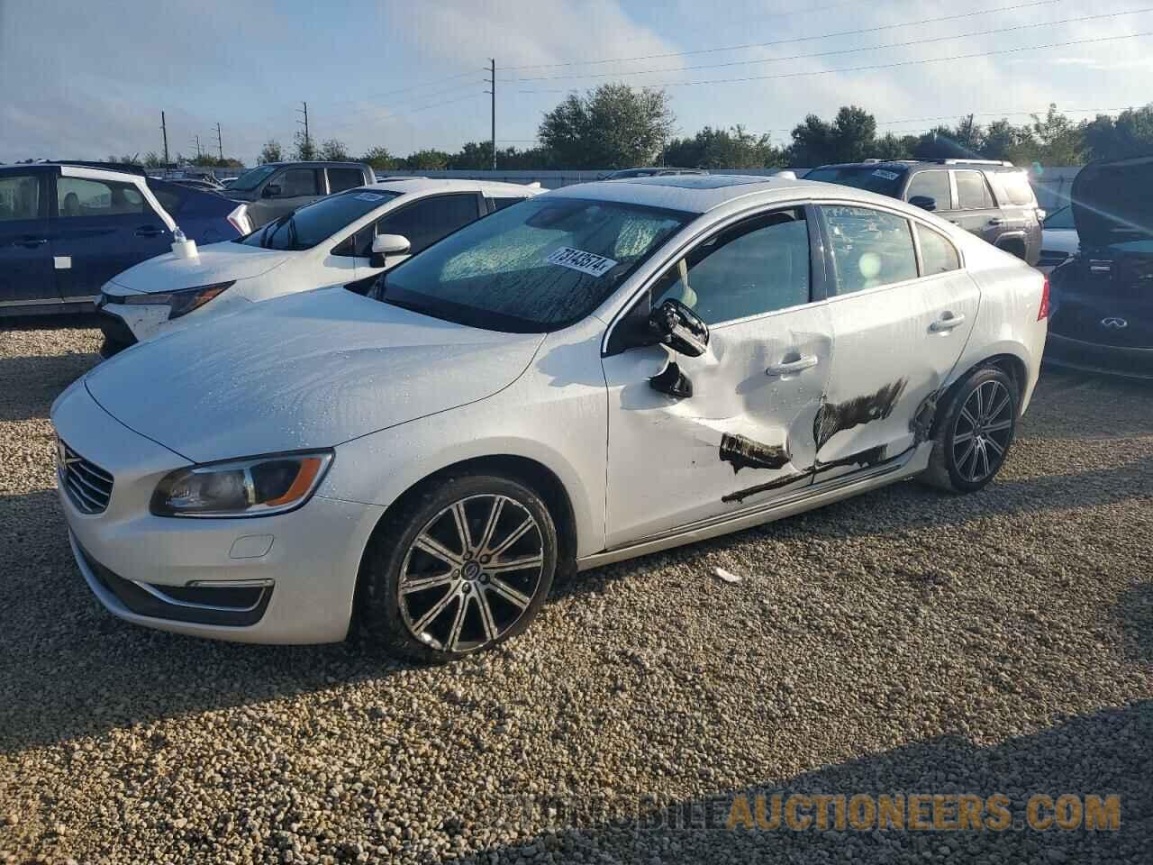 YV140MFM3F1352330 VOLVO S60 2015