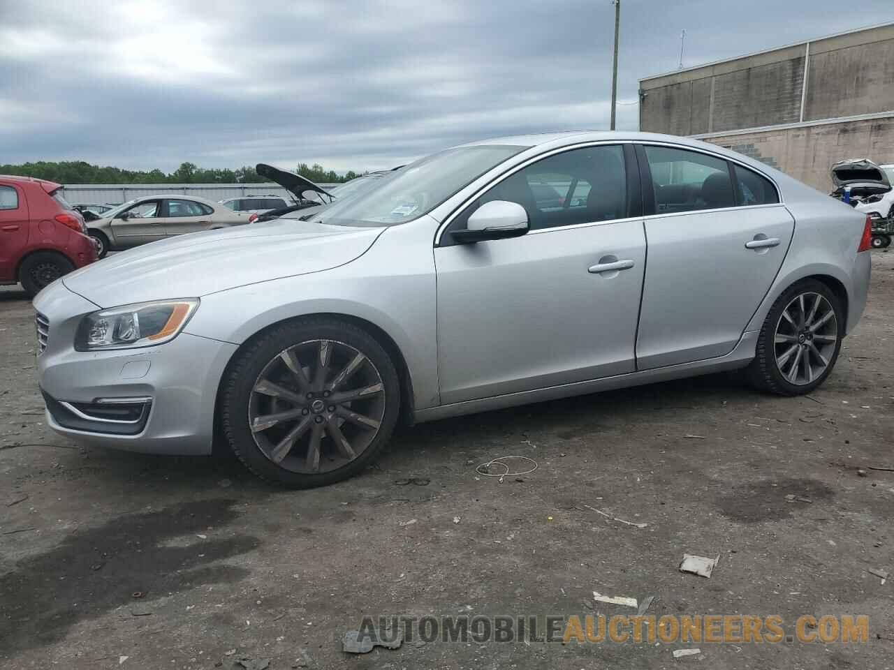 YV140MFM8F1350783 VOLVO S60 2015