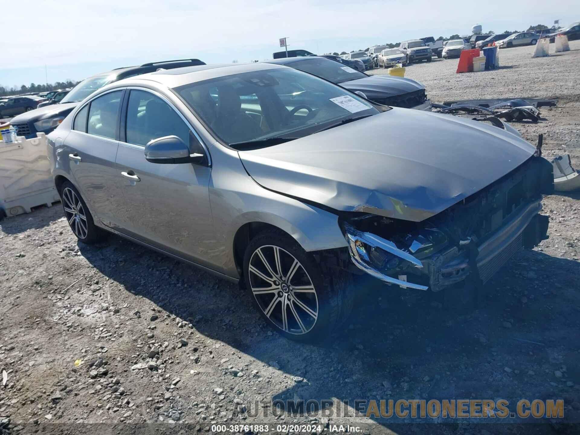 YV140MFMXF1351790 VOLVO S60 2015