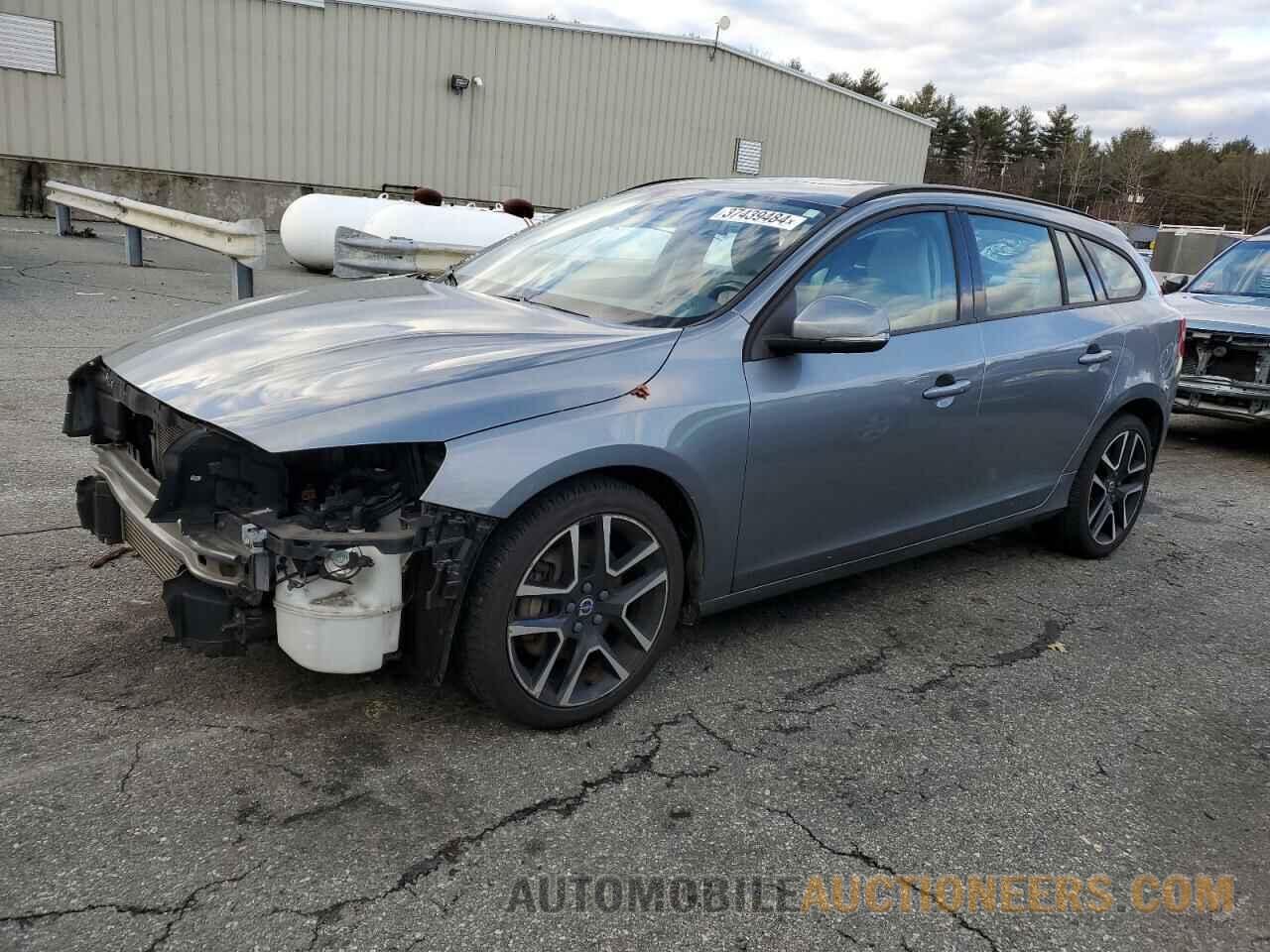 YV140MSL5J2392067 VOLVO V60 2018