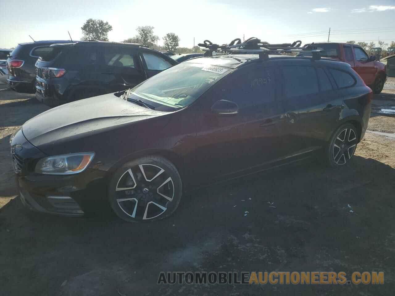 YV140MSL6J2410527 VOLVO V60 2018