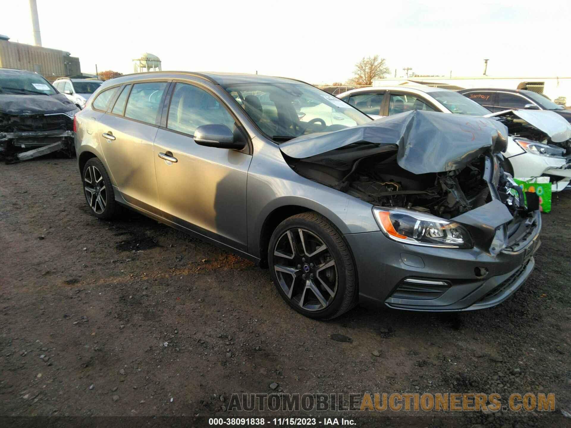 YV140MSL8J2394184 VOLVO V60 2018