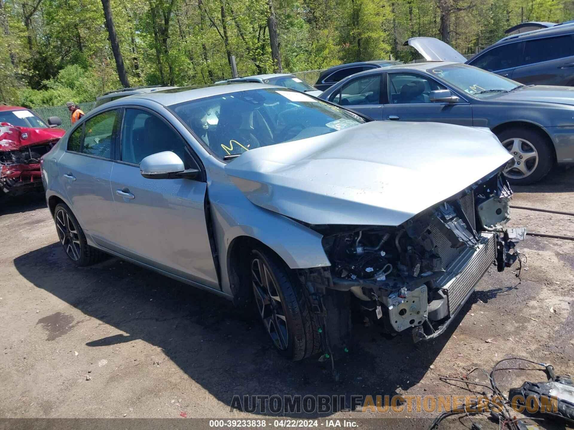 YV140MTL4H2437380 VOLVO S60 2017