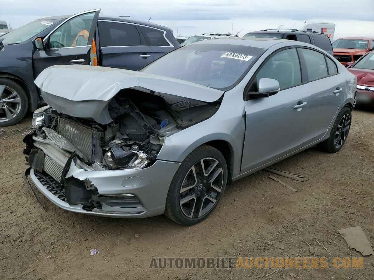 YV140MTLXH2420714 VOLVO S60 2017