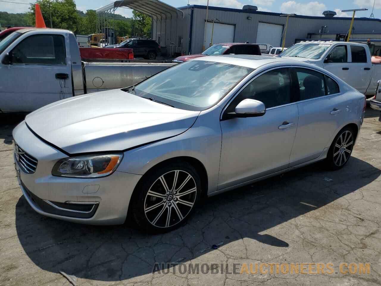 YV149MFM4F2354006 VOLVO S60 2015